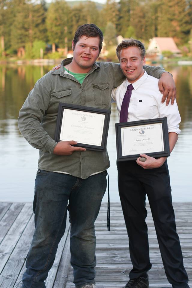 11163192_839298002792034_2165087146727659518_n Graduation Day