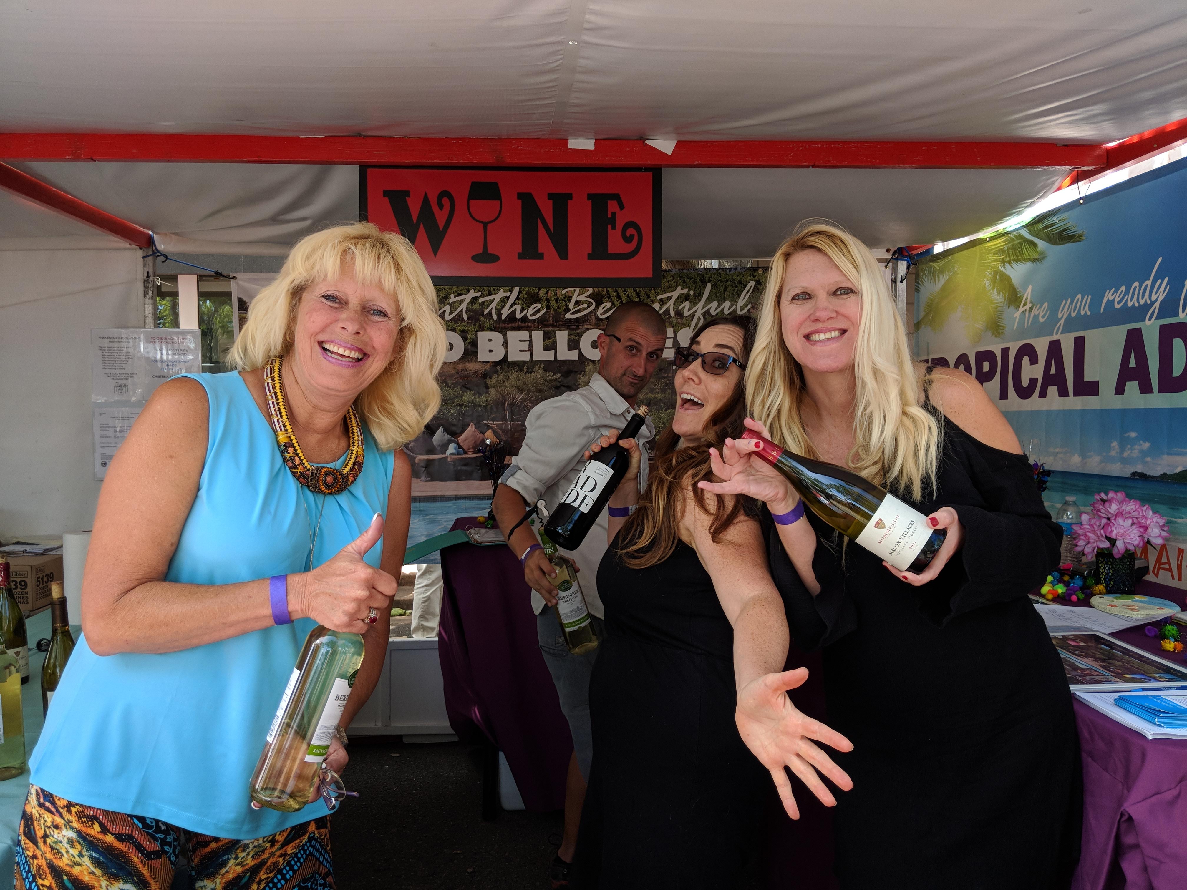 Maker:S,Date:2017-1-28,Ver:6,Lens:Kan03,Act:Lar02,E-Y Festival of Art, wine music brings you a Bohehmian style street festival in the heart of the North Bay. Downtown Novato turns into a FREE concert for two days along with a wide selection of local microbrews and elegant wines from the esteemed Northern and Central California Wine regions as well as international selections. Your North Coast Riviera tour doesn't end there; enjoy the arts, crafts and skills of the locals at this great fair which spans the guantlet from live wreathes to metal art to comforts that no home should live without, even in the wildly minimulist style of our modern era. Join us for the annual Marin Sonoma North Bay Festival of Art, Wine and Music.