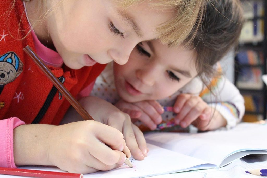 children-cute-drawing children-cute-drawing